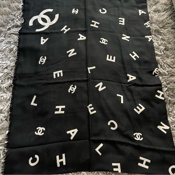 Chanel shawl/ scarf - Picture 3 of 11